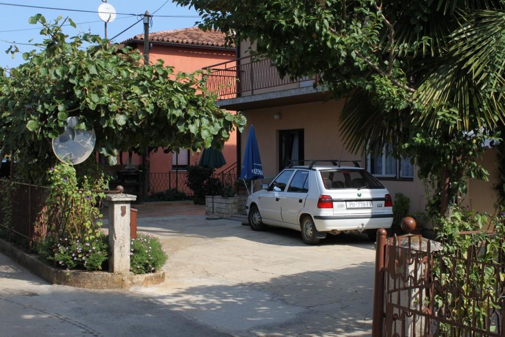 Apartments With A Parking Space Umag - 7110 Exterior foto